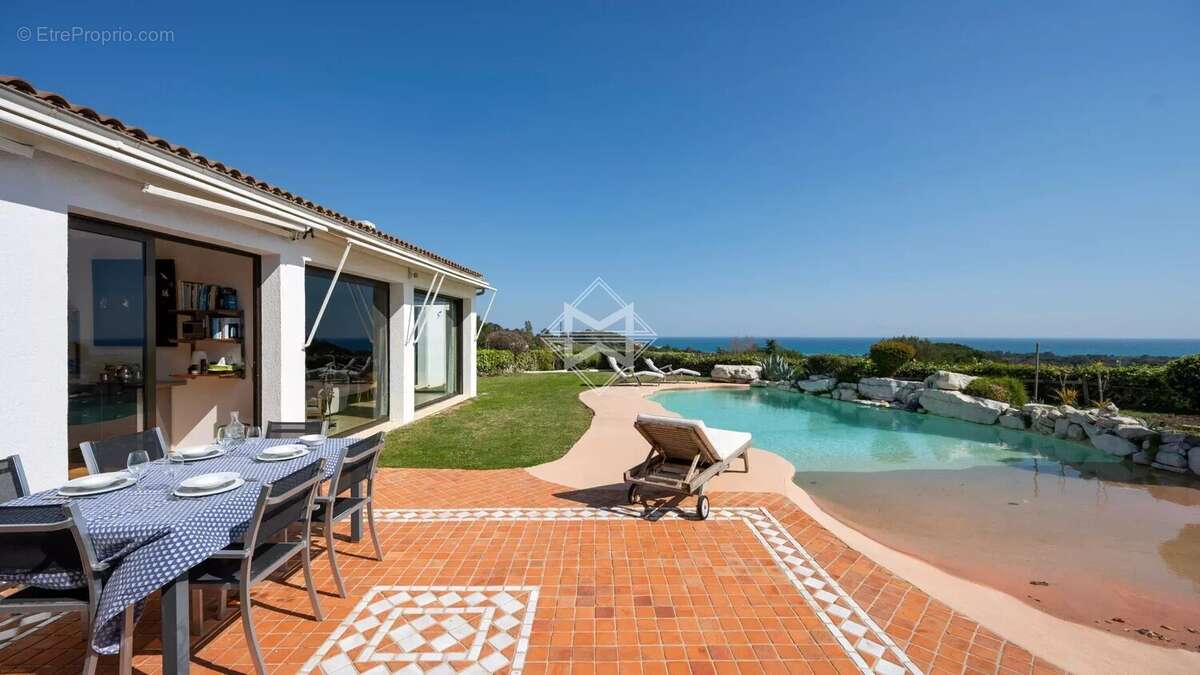 Maison à VILLENEUVE-LOUBET