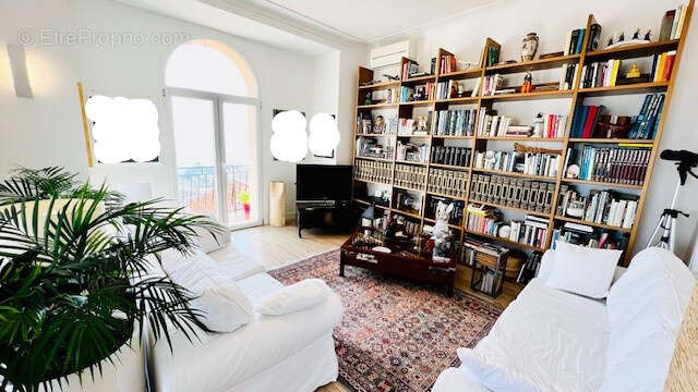 Appartement à BEAUSOLEIL