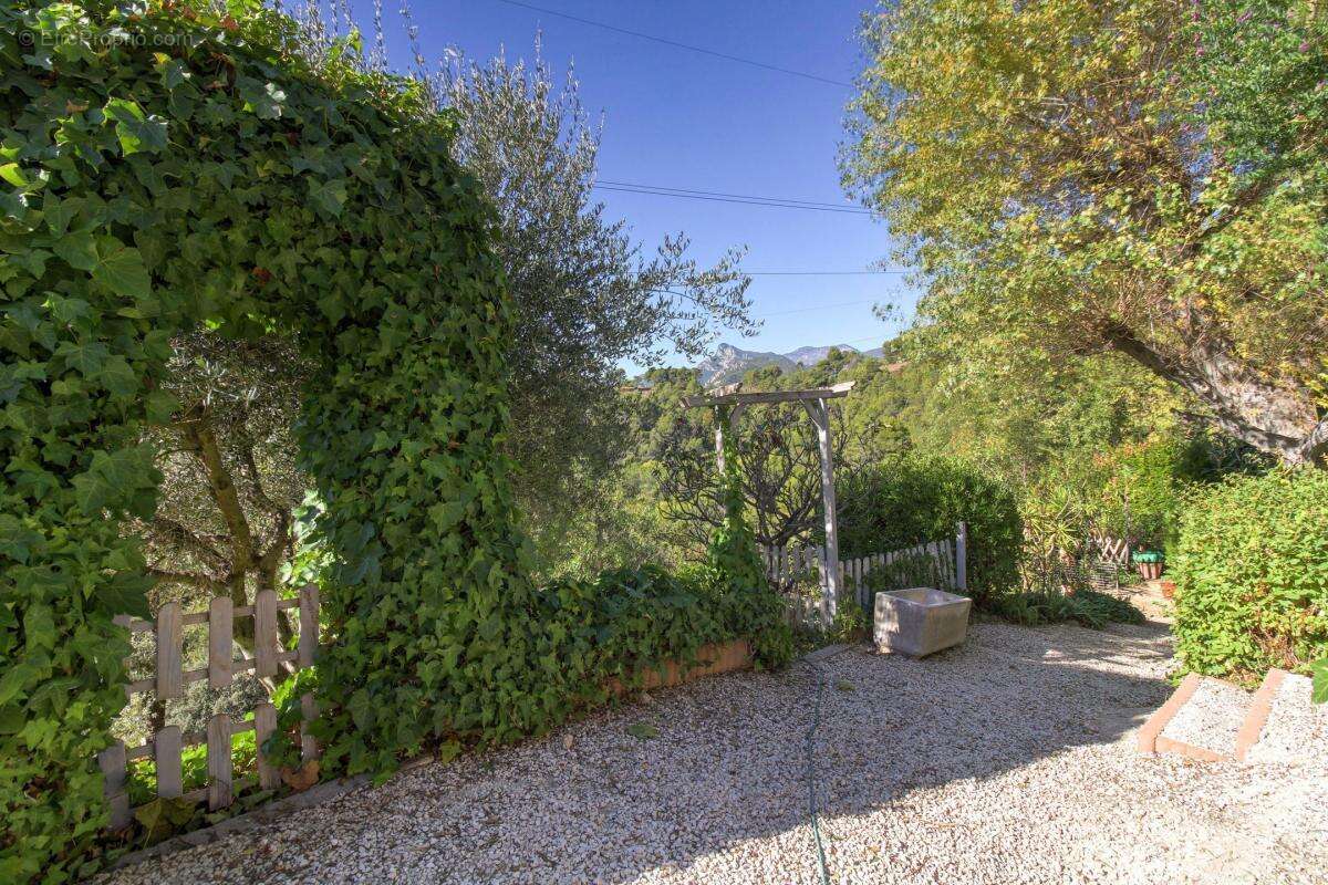 Maison à SAINT-MARTIN-DU-VAR