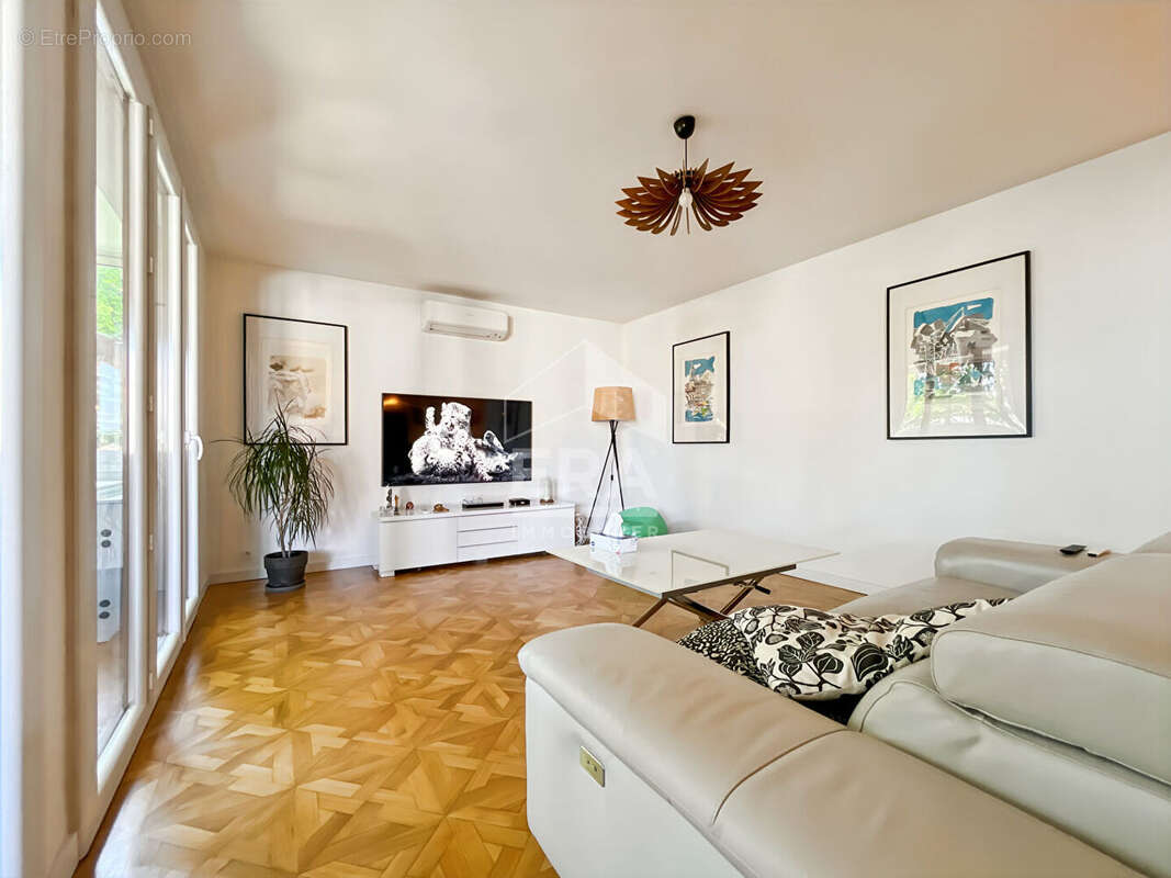 Appartement à MARSEILLE-12E