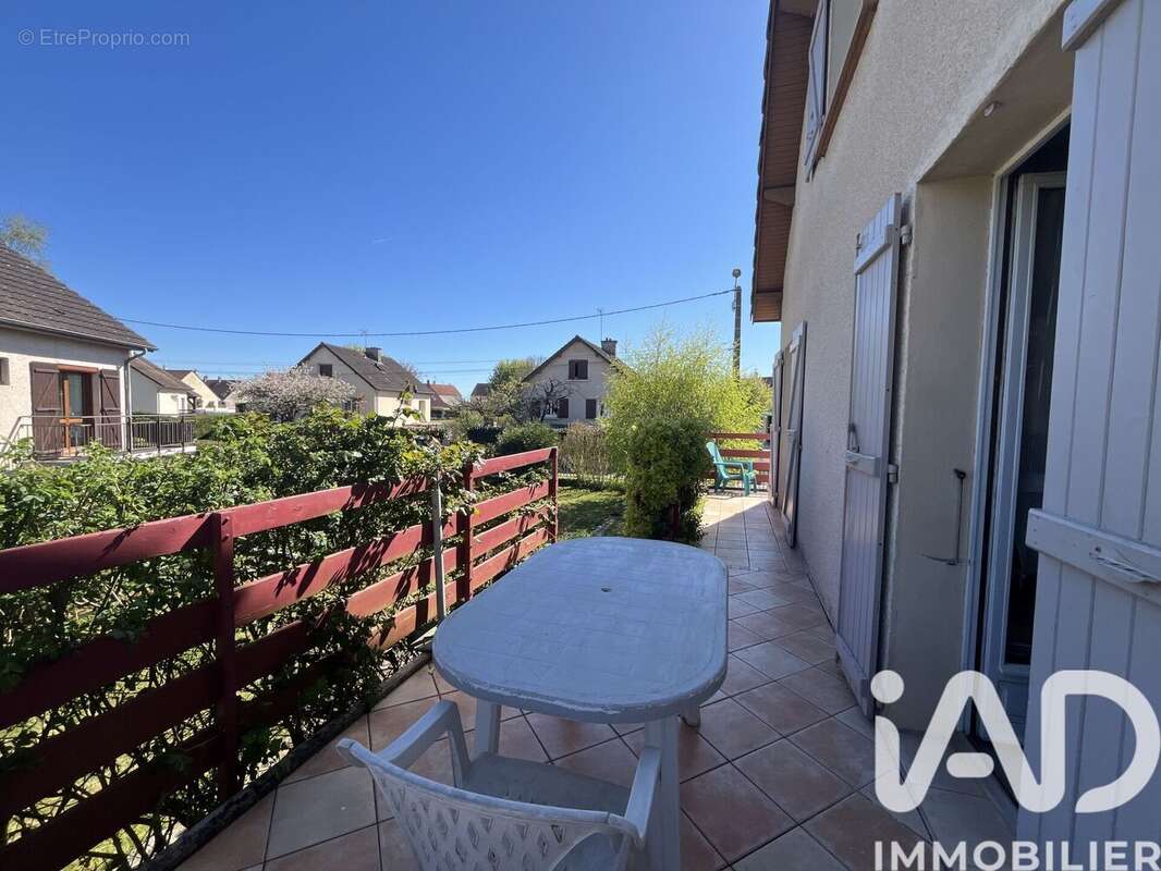 Photo 4 - Maison à CHATENOY-LE-ROYAL