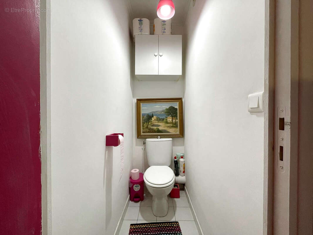 Appartement à LES PAVILLONS-SOUS-BOIS