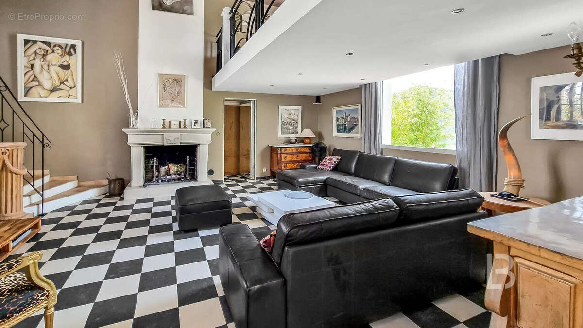 Maison à PLAN-DE-LA-TOUR