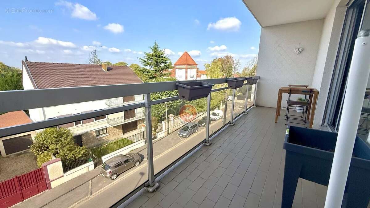 Appartement à LE RAINCY