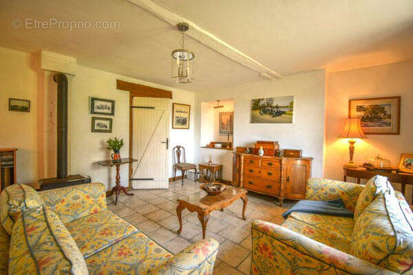 SNUG - Maison à GENOUILLE