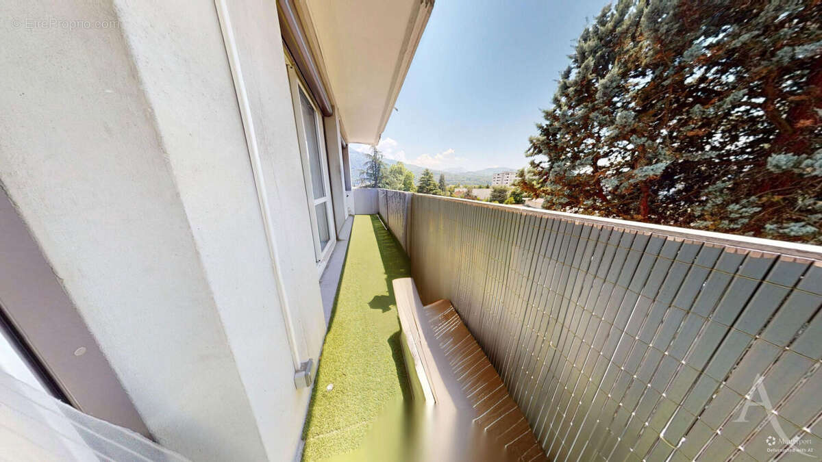 Appartement Saint Martin D Heres 4 pièce(s) 76.04 m2 - photo 2