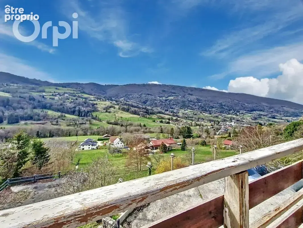 À Vendre maison 232 m2 et logement 50 m2 sur terrain de 2700 m2 - photo 4