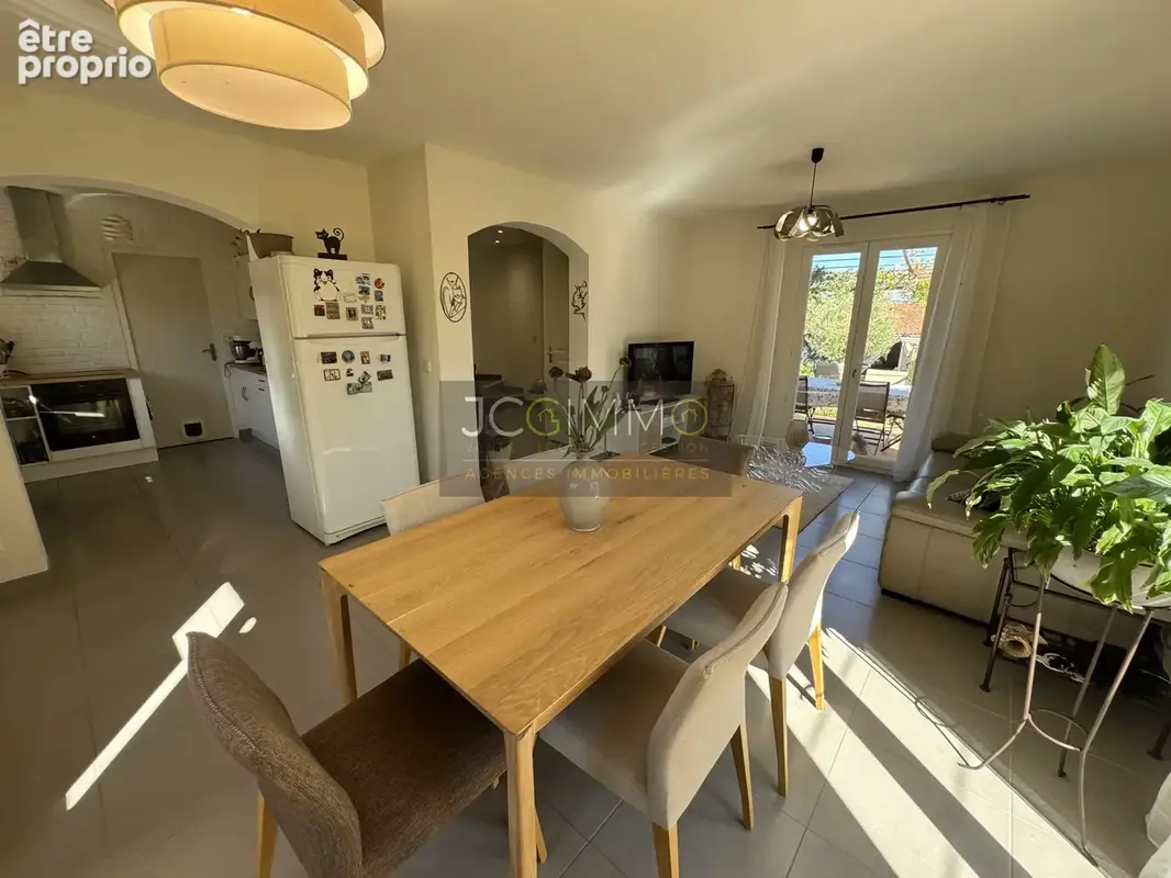 VIlla de 86m2 hab T4 avec grand garage sur 403m2 de terrain ! - photo 5