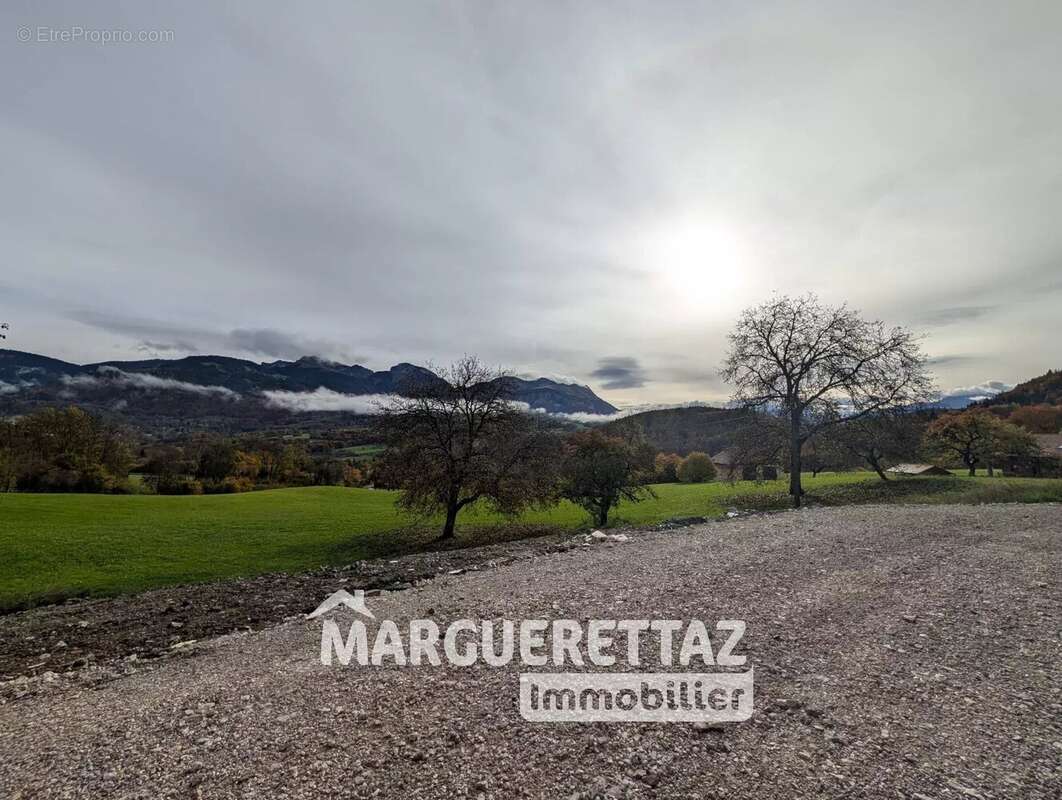 Appartement à SAINT-JEOIRE
