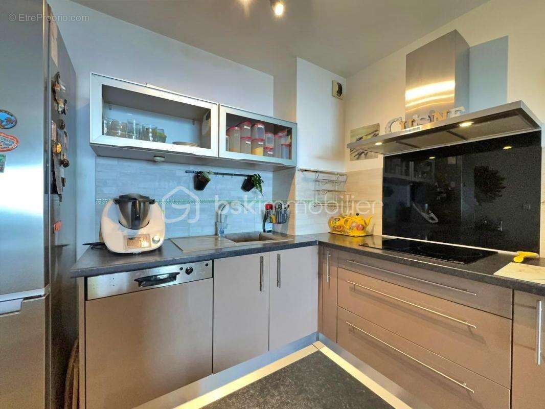  t4 duplex – dernier étage – vue mer – centre-ville les avirons  - photo 3