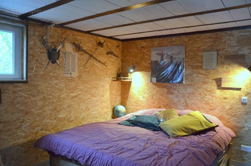 Maison à LE MESNIL-EN-VALLEE