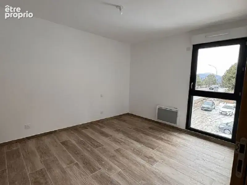 Appartement 98 m² à Les Angles  - photo 7