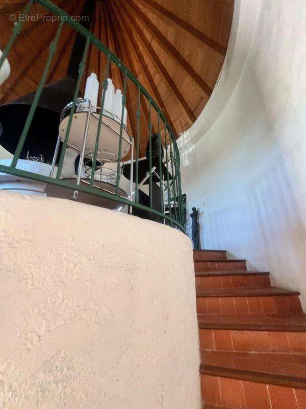 Maison à ALLEGRE-LES-FUMADES