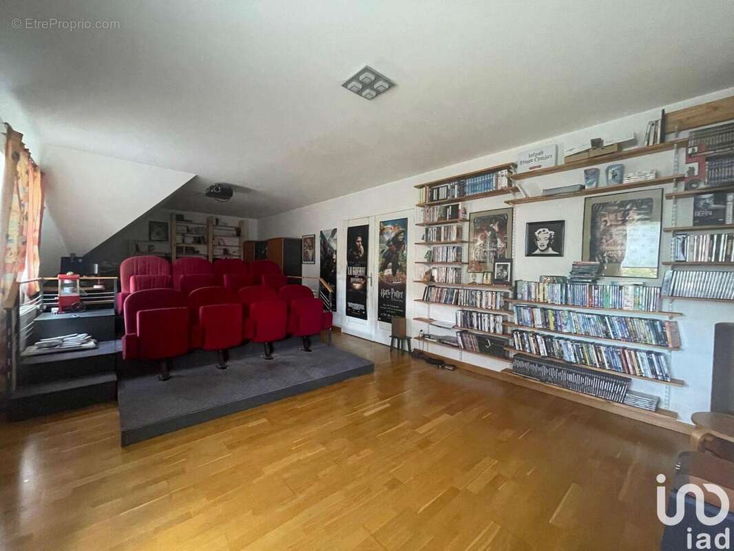 Photo 8 - Maison à VIRONVAY