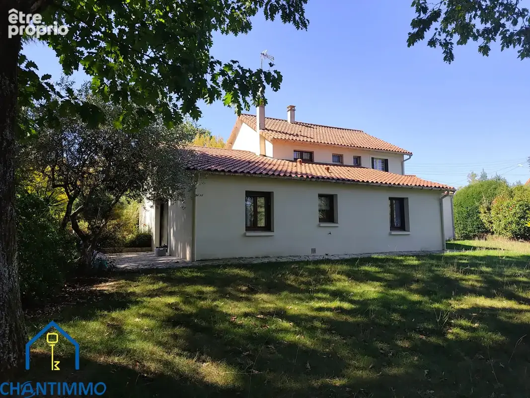 Maison de charme des années 60 avec vaste terrain arboré - photo 2