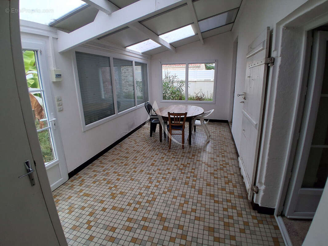 Maison à LA GRIPPERIE-SAINT-SYMPHORIEN