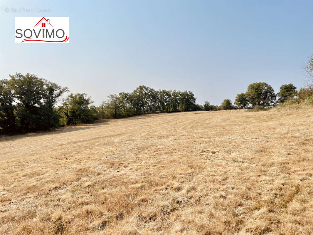 Laissez vous seduire par cette maison de campagne en pierre, nichée sur 3,41 ha en bord de rivière - photo 34