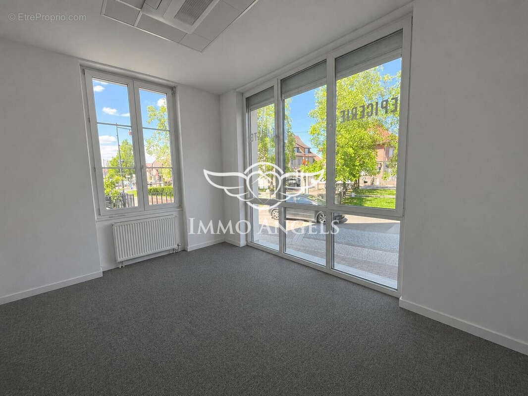 Commerce 93 m² à Bartenheim  - photo 4
