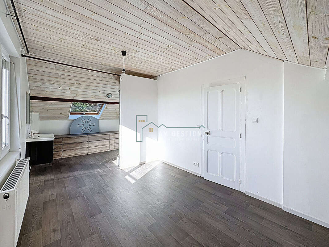 Maison à AIXE-SUR-VIENNE