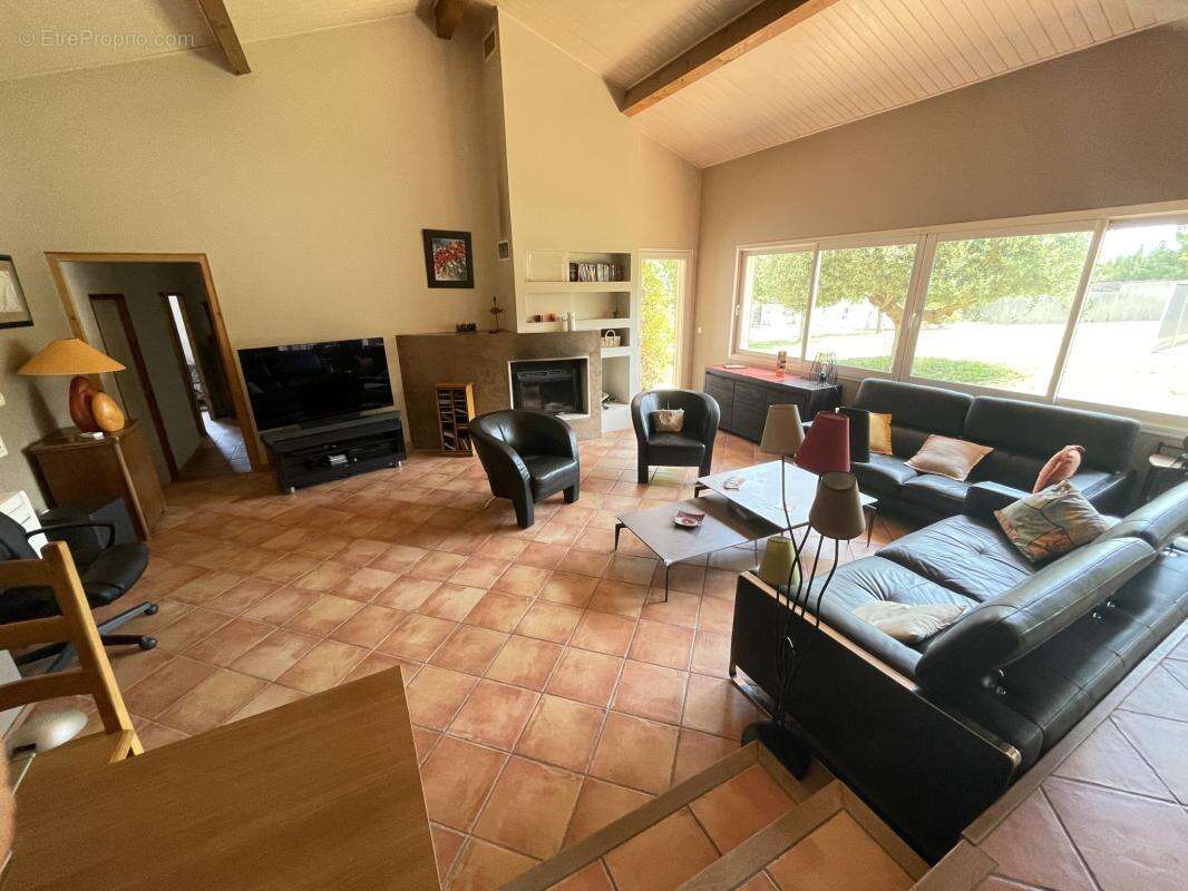 Villa 4 faces, 5 chambres - photo 5