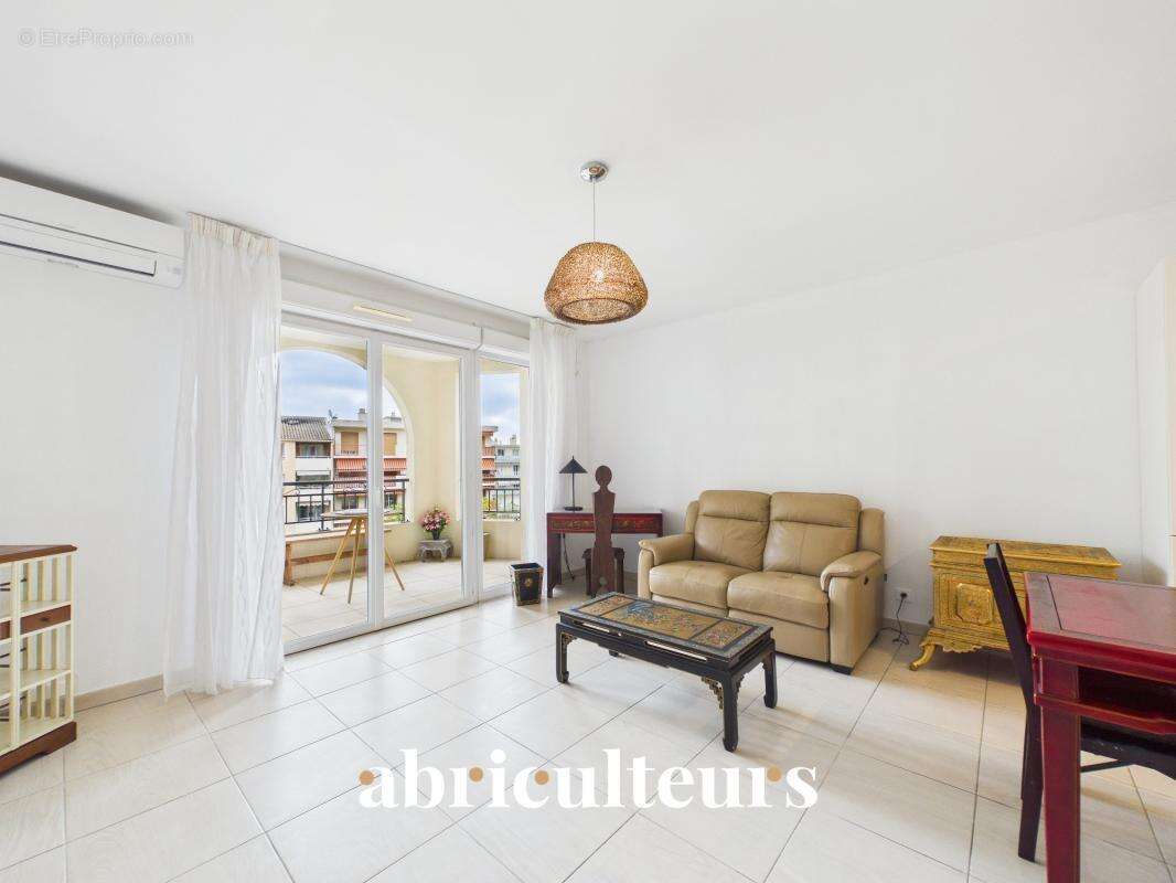 Appartement à CAGNES-SUR-MER