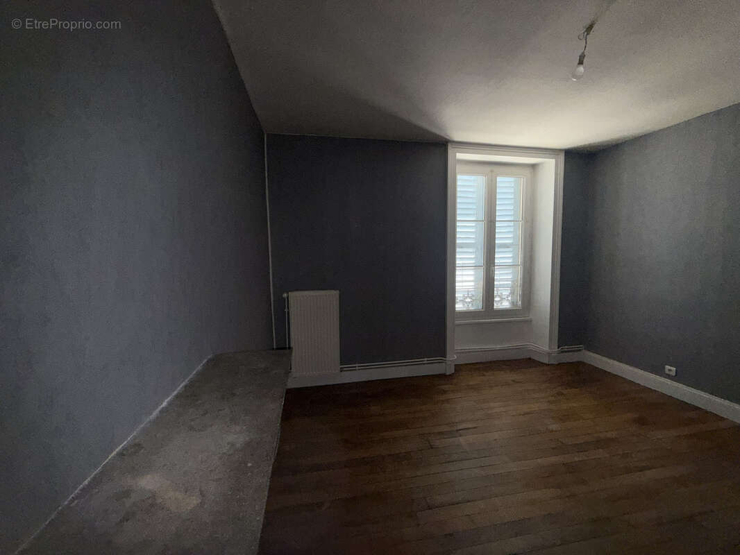 Appartement à GRAY