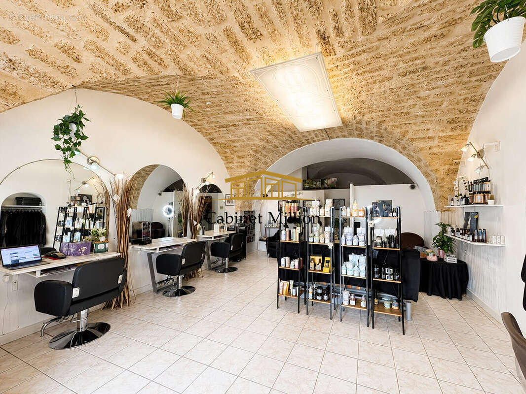Autre à MONTBAZIN