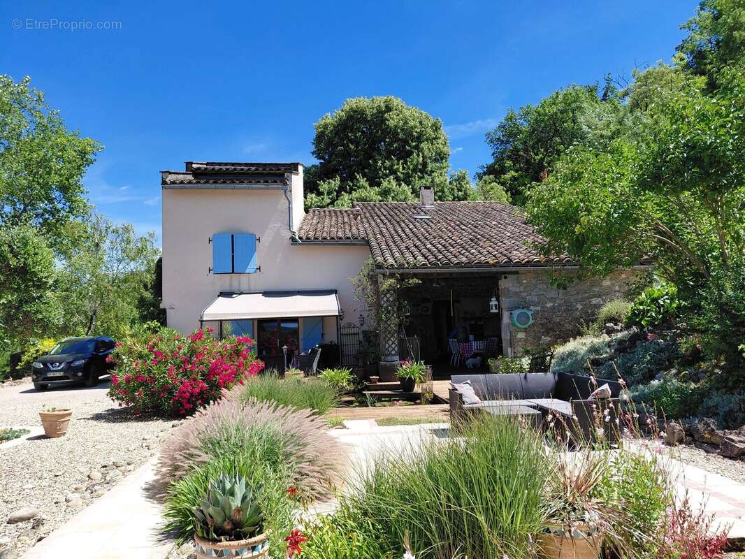Maison à CASTELNAU-DE-MONTMIRAL