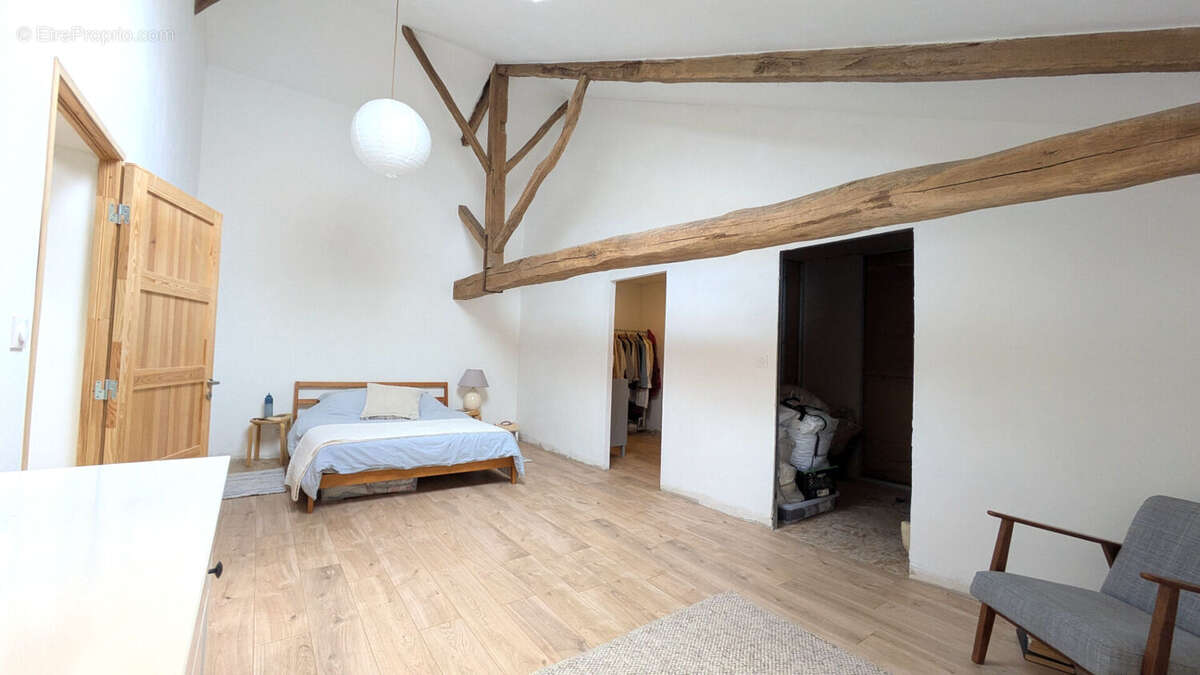 Maison à SAINT-MARTIN-L'ARS