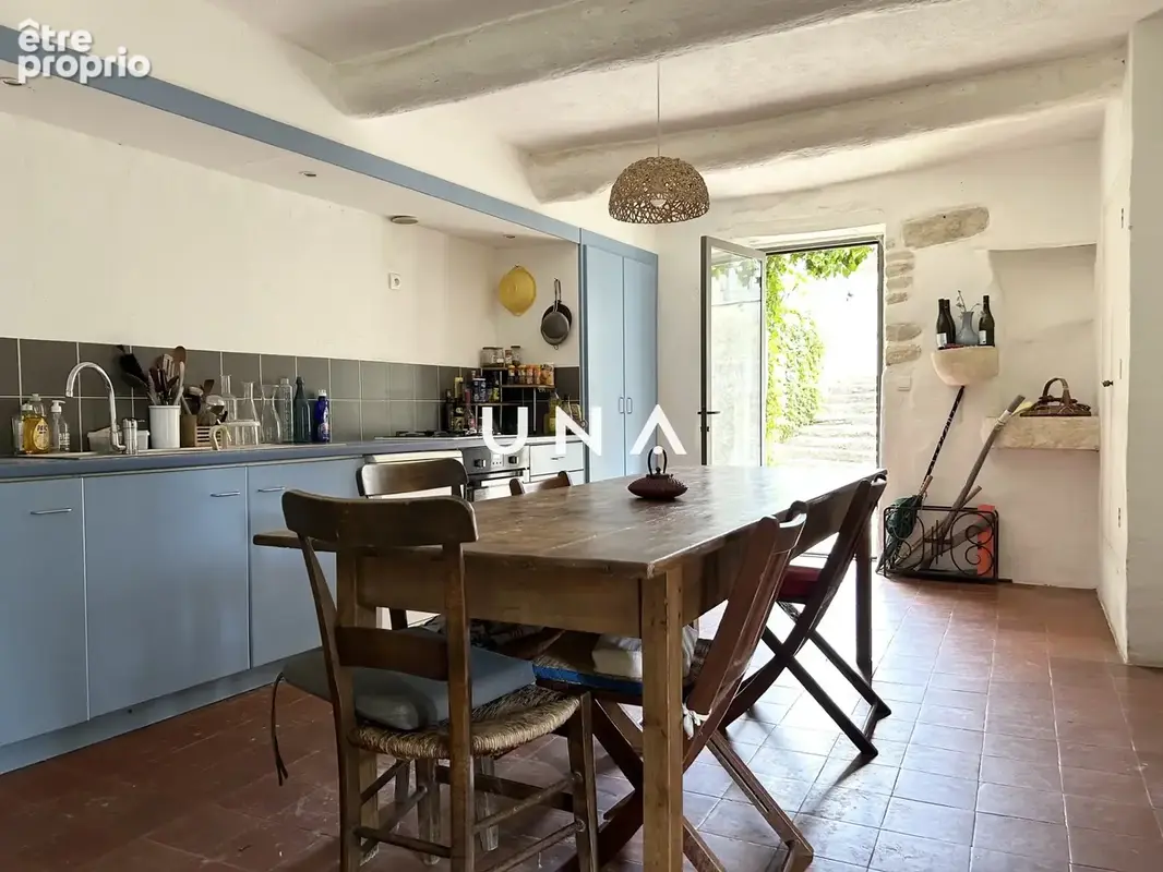 Propriété authentique avec jardin et piscine - photo 11