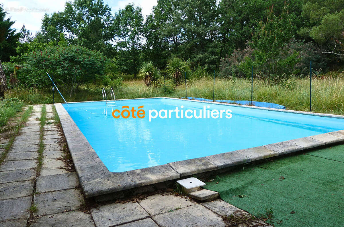 Maison à MONTBARTIER