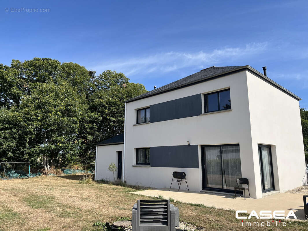 Maison à ERGUE-GABERIC