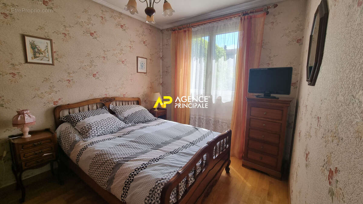 Sartrouville - Les Dix Arpents - Maison 6 pièces 100 m2 avec garage - photo 13