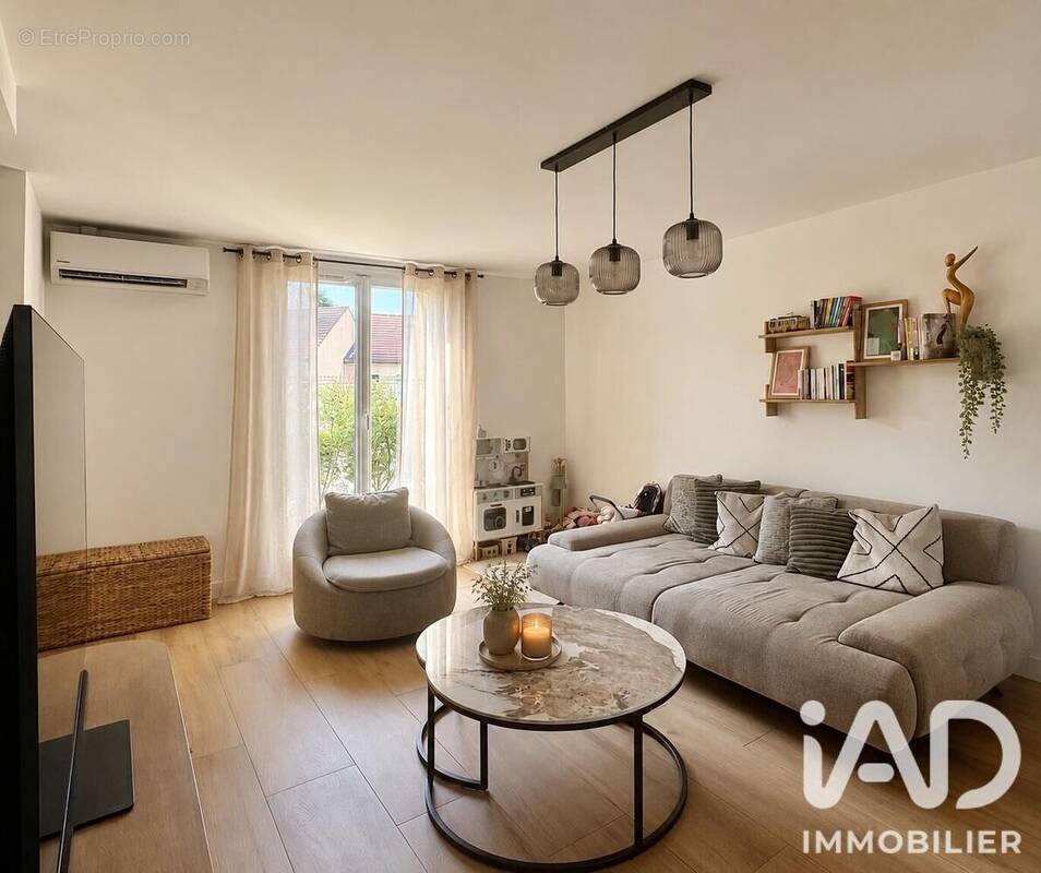 Photo 1 - Maison à MAROLLES-EN-BRIE