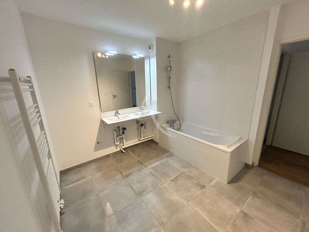 Appartement à SAUTRON