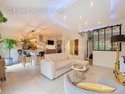 Appartement à EMERAINVILLE