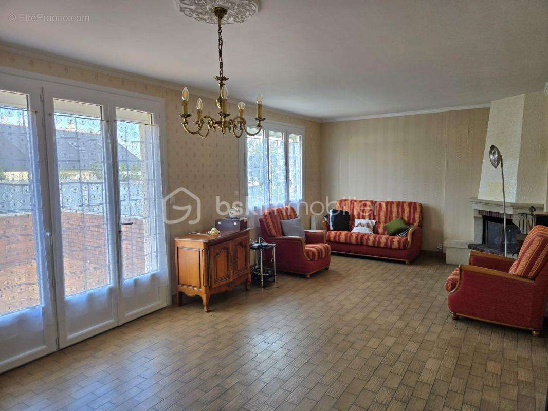 Maison à BONCHAMP-LES-LAVAL