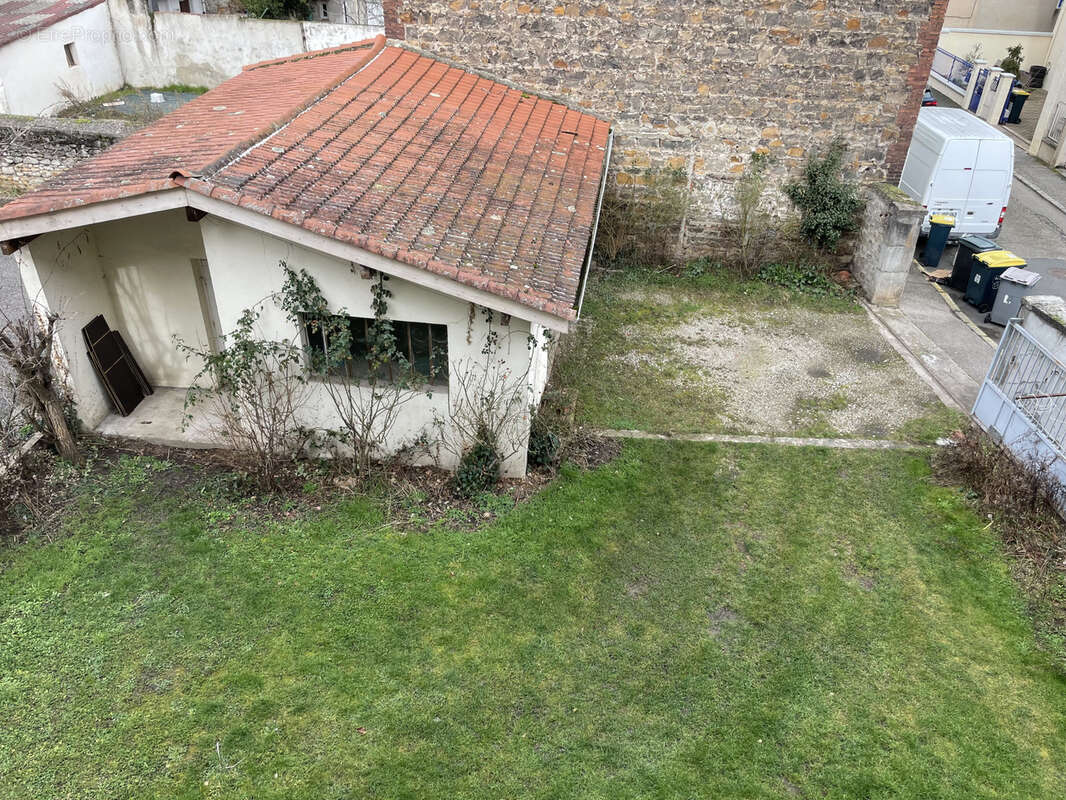 Dupplex avec terrain privatif de  230 m2 - photo 5