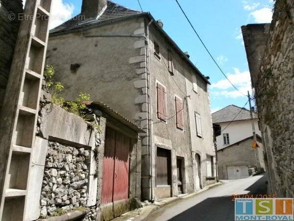 Maison à SAINT-BEAT