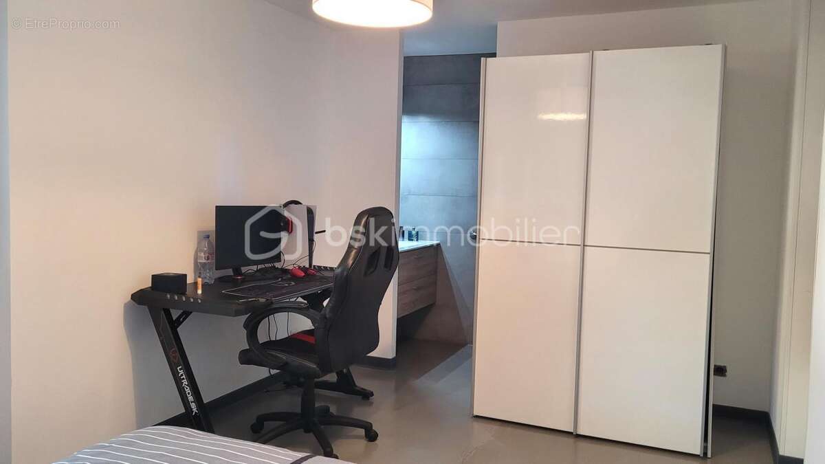 Narbonne - secteur roche grise - villa de 183 m² - 4 faces - piscine - appartement de 70 m² - parcelle 2200 m² - photo 10