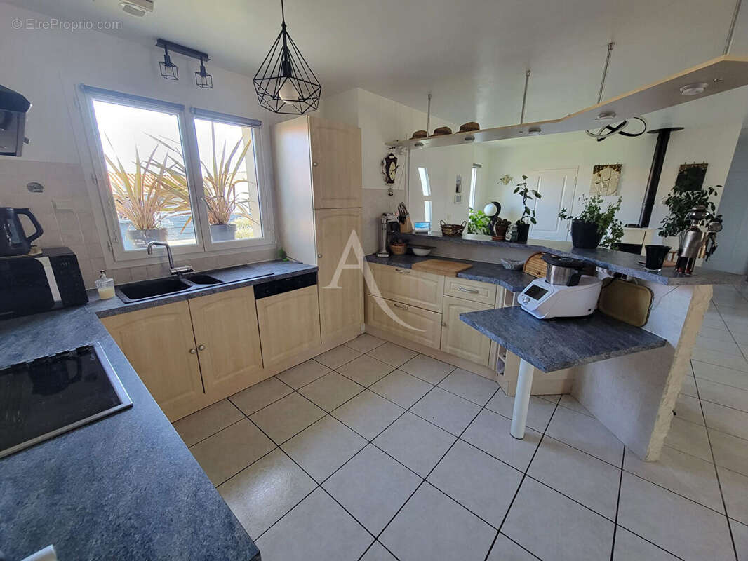 Maison à SAINT-ETIENNE-DU-BOIS