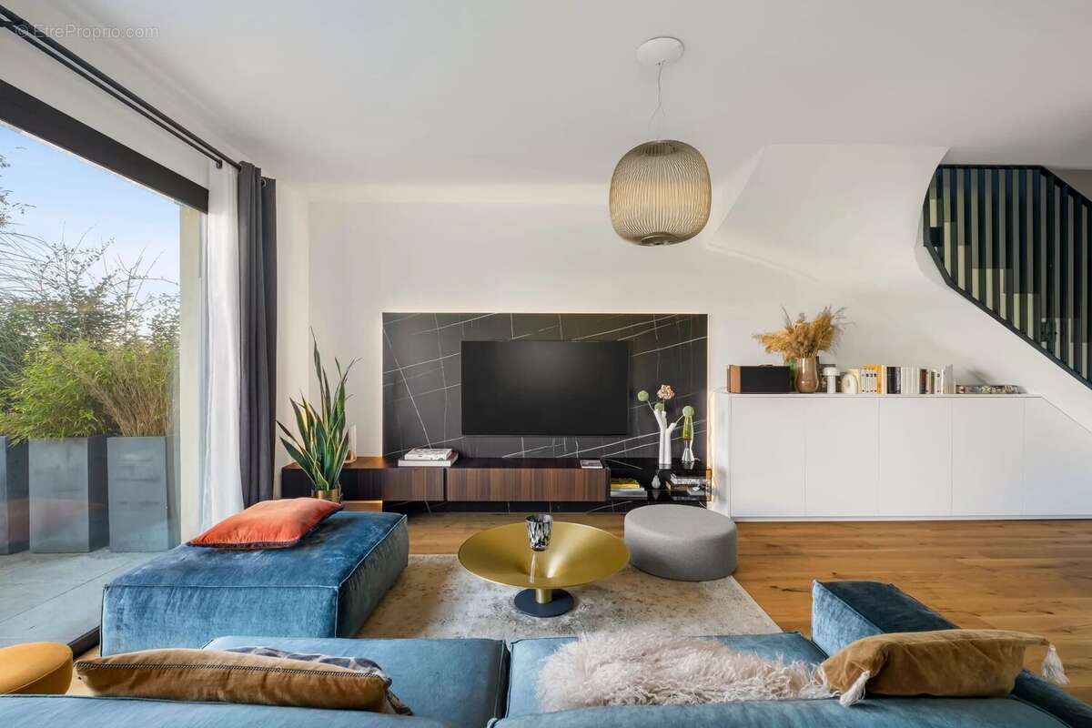 Appartement à SAINT-CYR-AU-MONT-D'OR