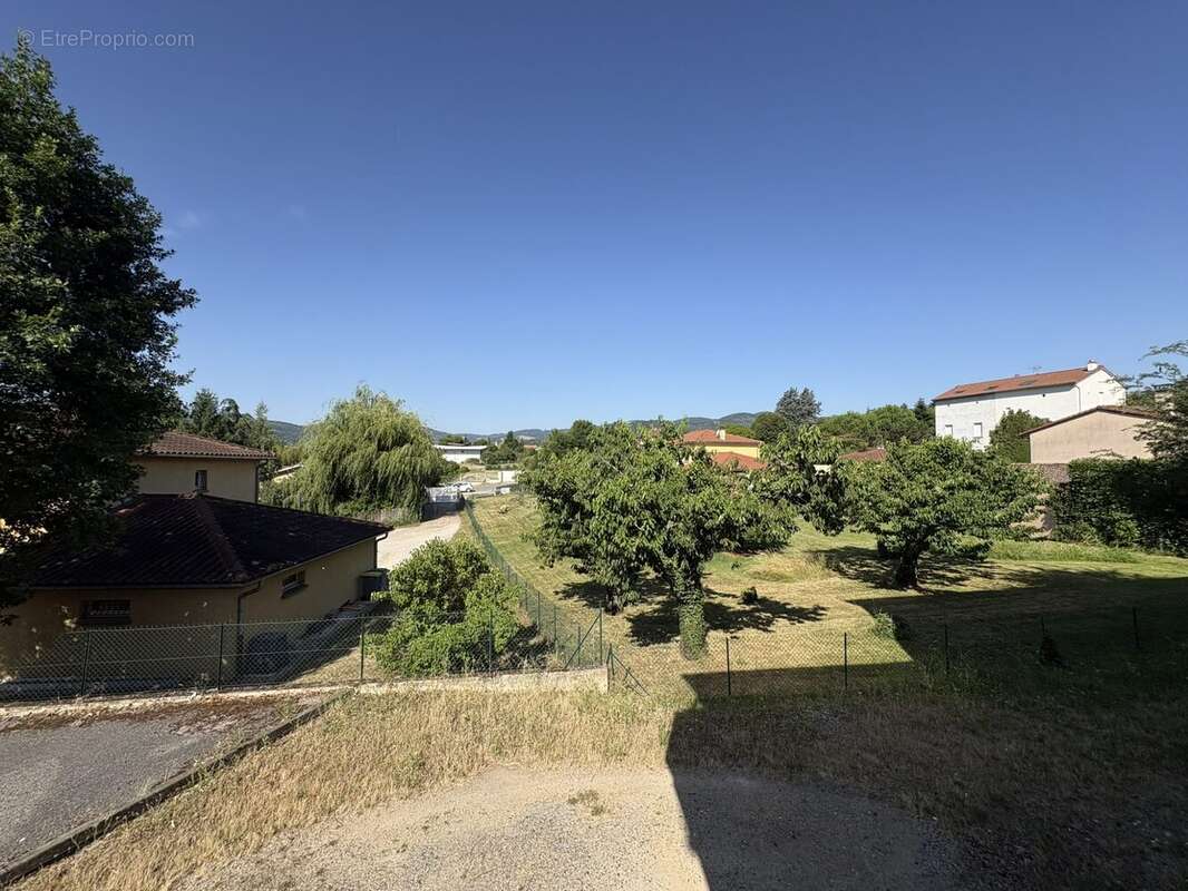 Appartement à VAUGNERAY