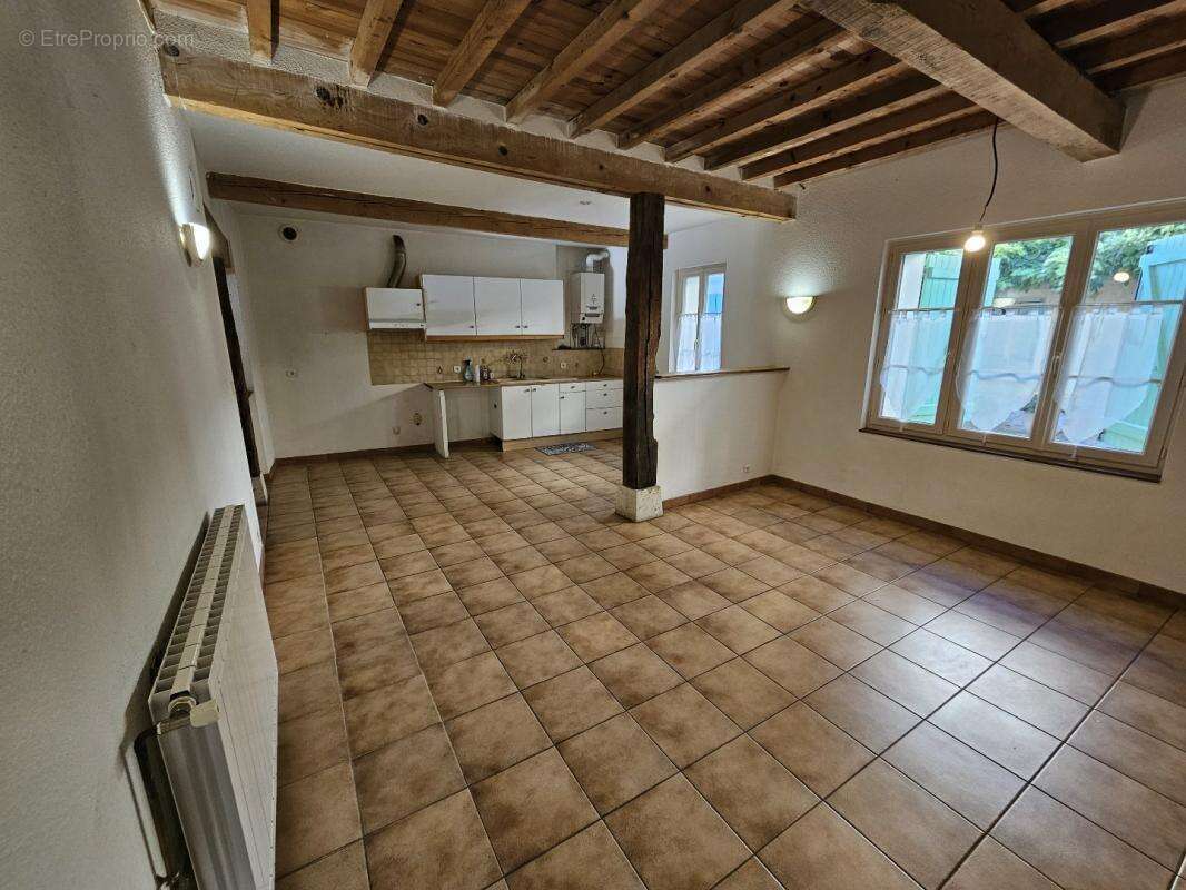 Maison à CASTET-ARROUY