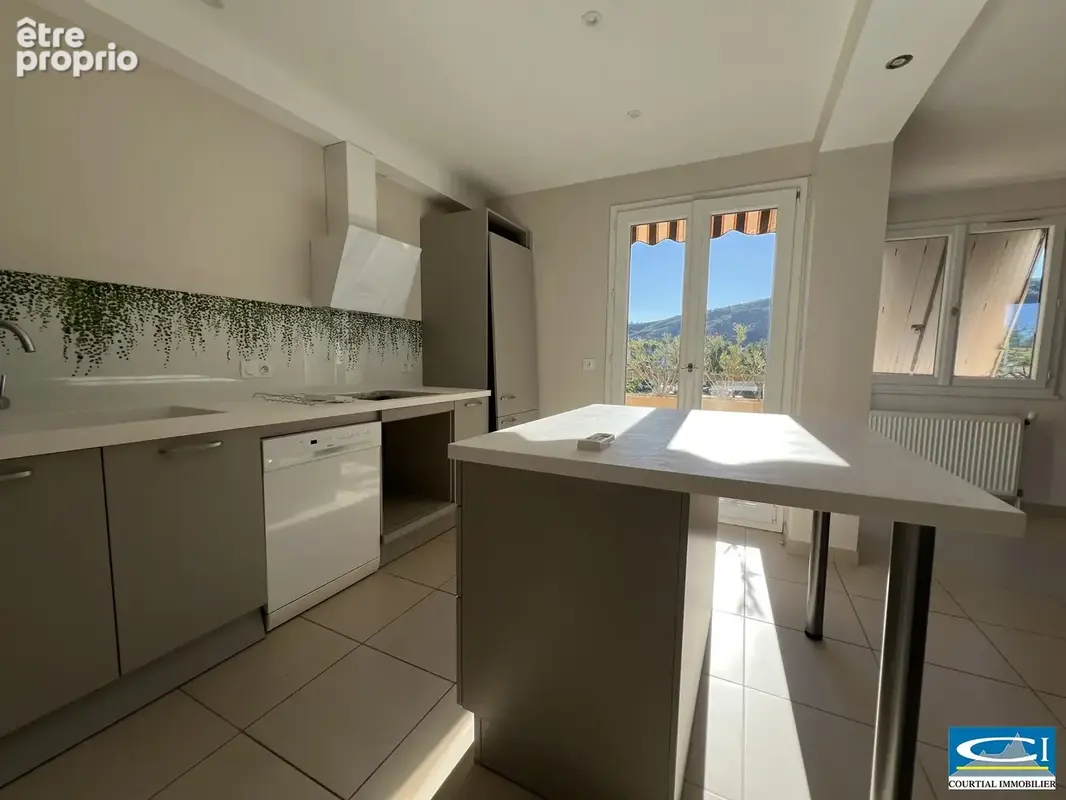 Appartement 3 pièces 83 m² à vendre à Tournon-Sur-Rhone (07300) - photo 3