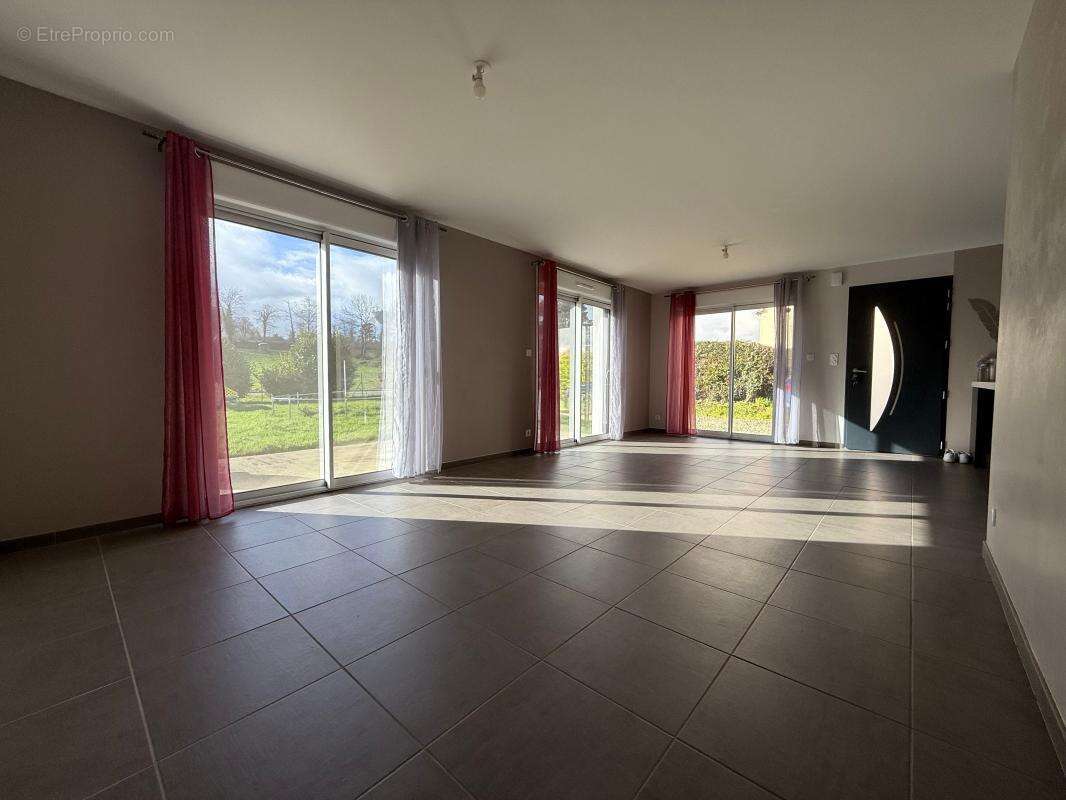 Maison à PLONEVEZ-DU-FAOU