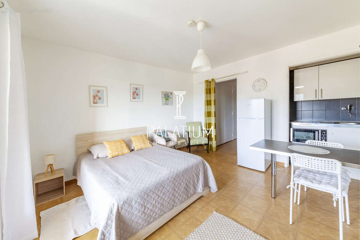 Appartement à GREOUX-LES-BAINS