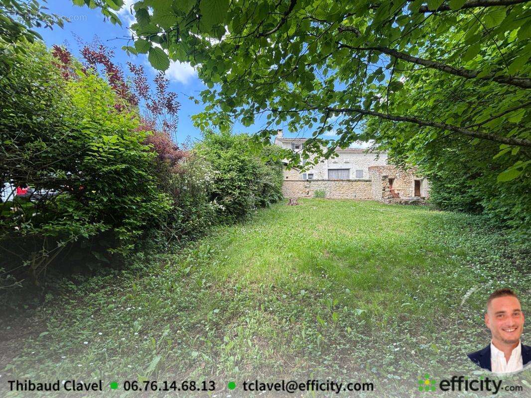 Maison à SAINT-YRIEIX-SUR-CHARENTE