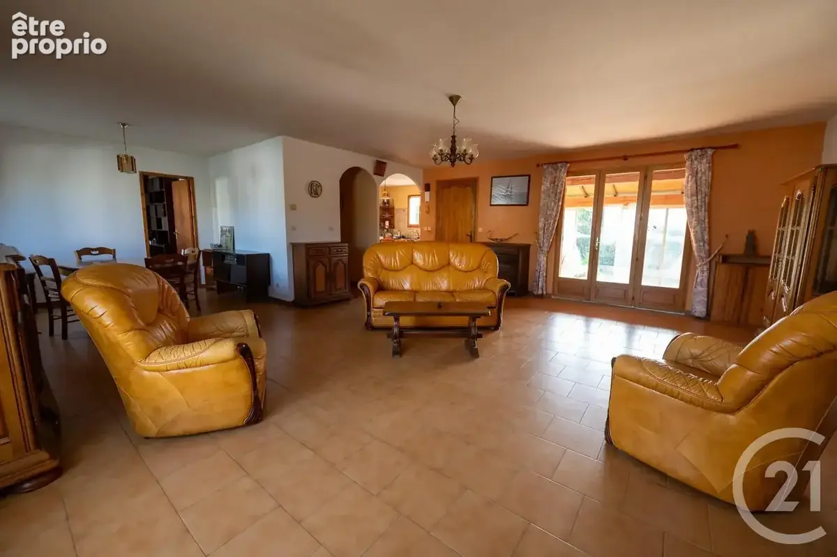 Maison 4 pièces 121 m² à vendre à Bormes-Les-Mimosas (83230) - photo 4