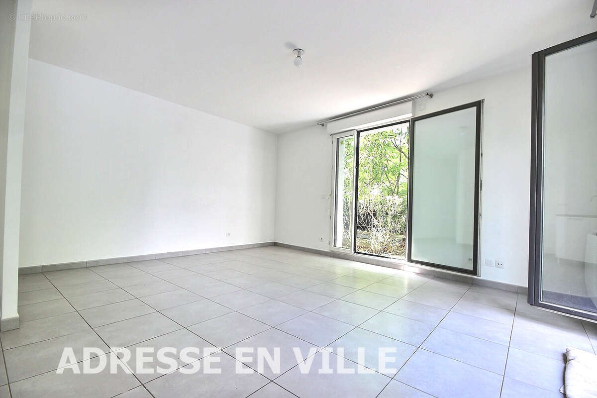 Un jardin privatif de 44m2 en bordure de Parc - photo 9